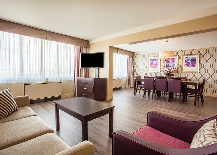 Holiday Inn Toronto International Airport By Ihg