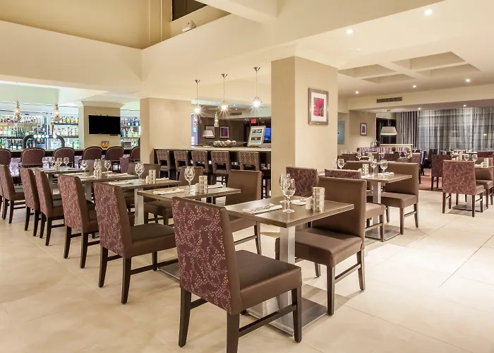 Holiday Inn Toronto International Airport By Ihg